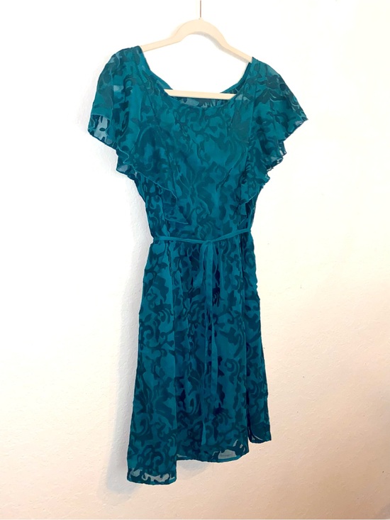 Anthropologie Dresses & Skirts - NWOT Anthropologie MOULINETTE SOEURS
vêtements Teal Floral Chiffon Ruffled Dress